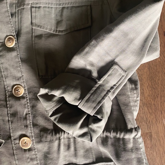 Kismet Button Down Lightweight Sweater - Picture 4 of 7